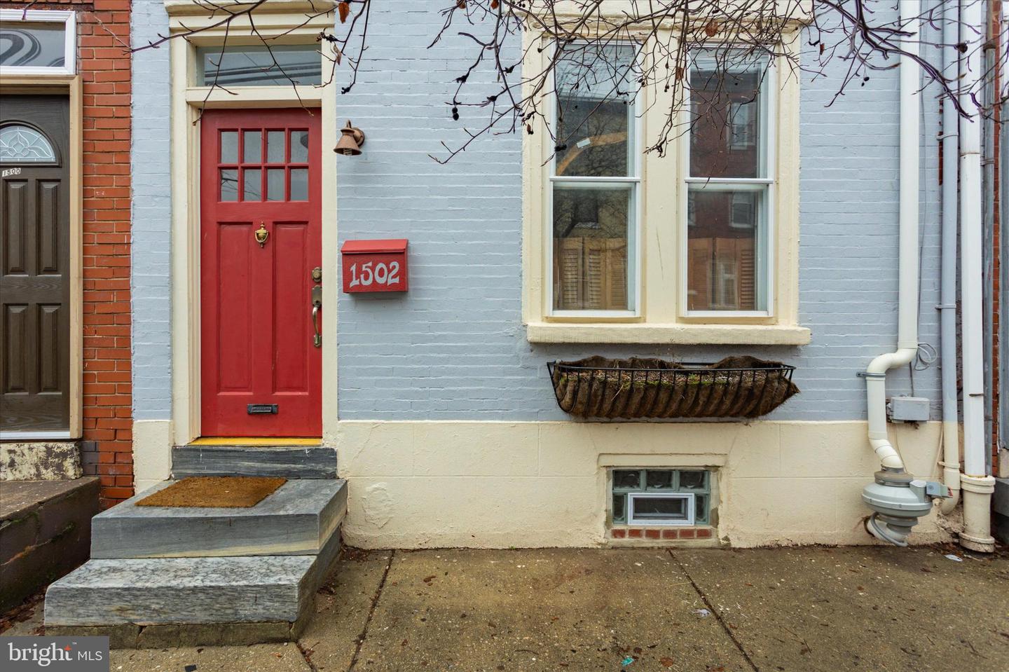 1502 N Lawrence St