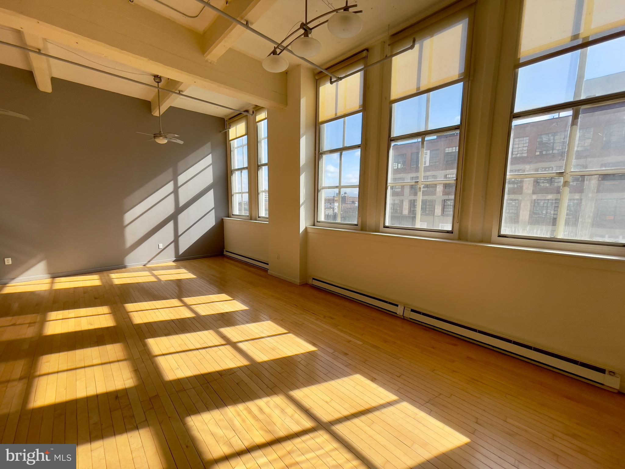 1238 Callowhill St #403