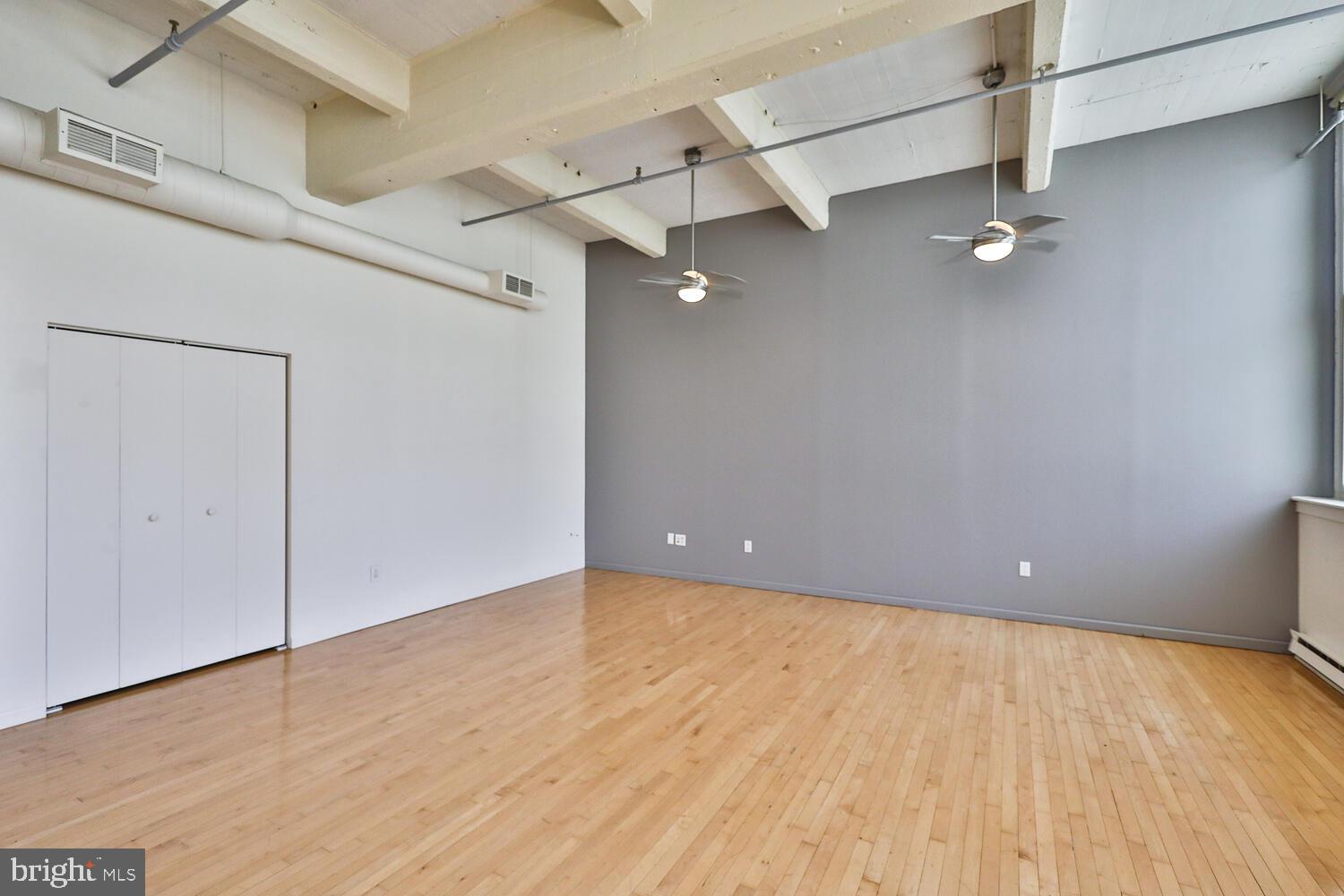 1238 Callowhill St #403