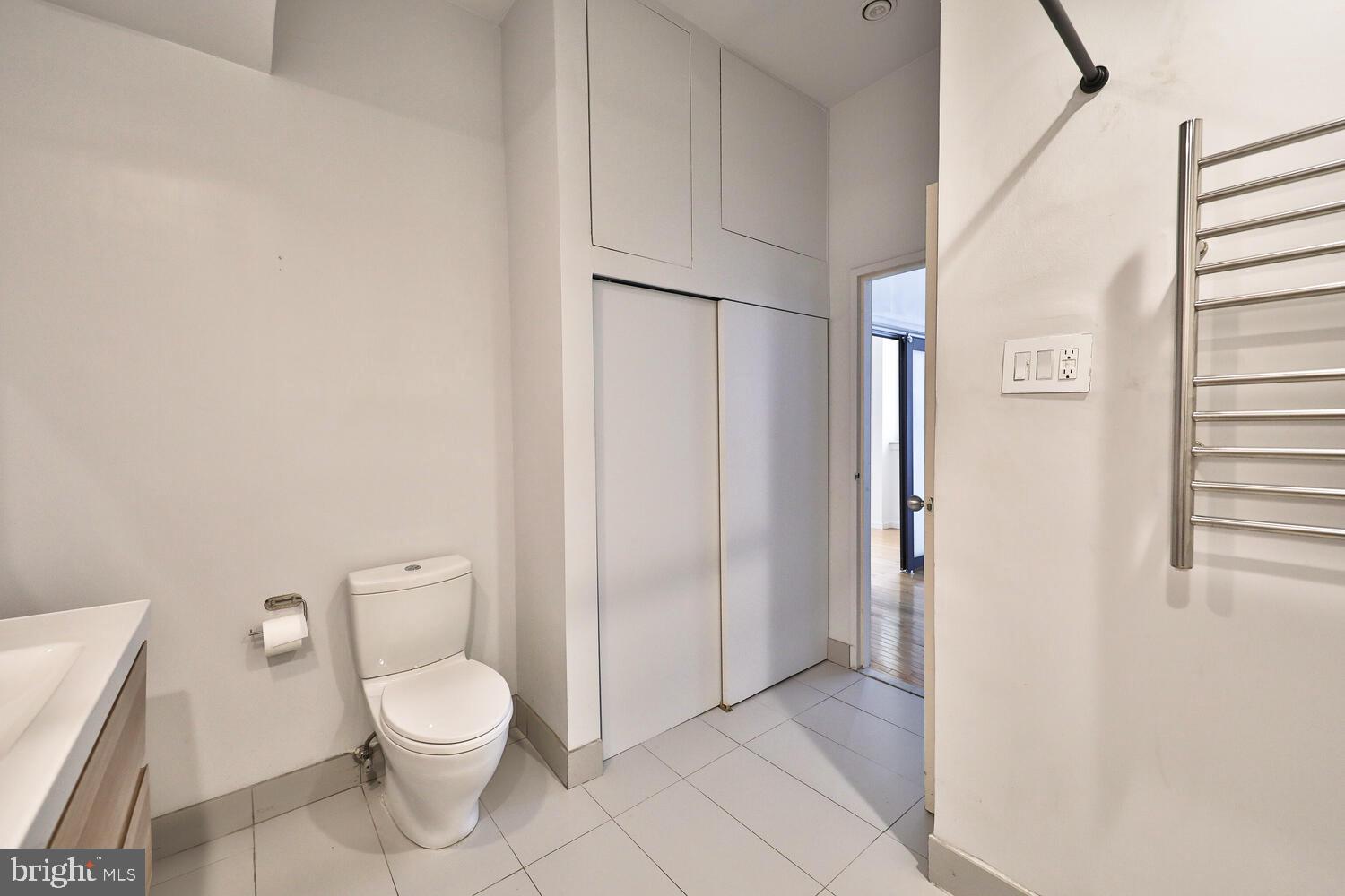 1238 Callowhill St #403