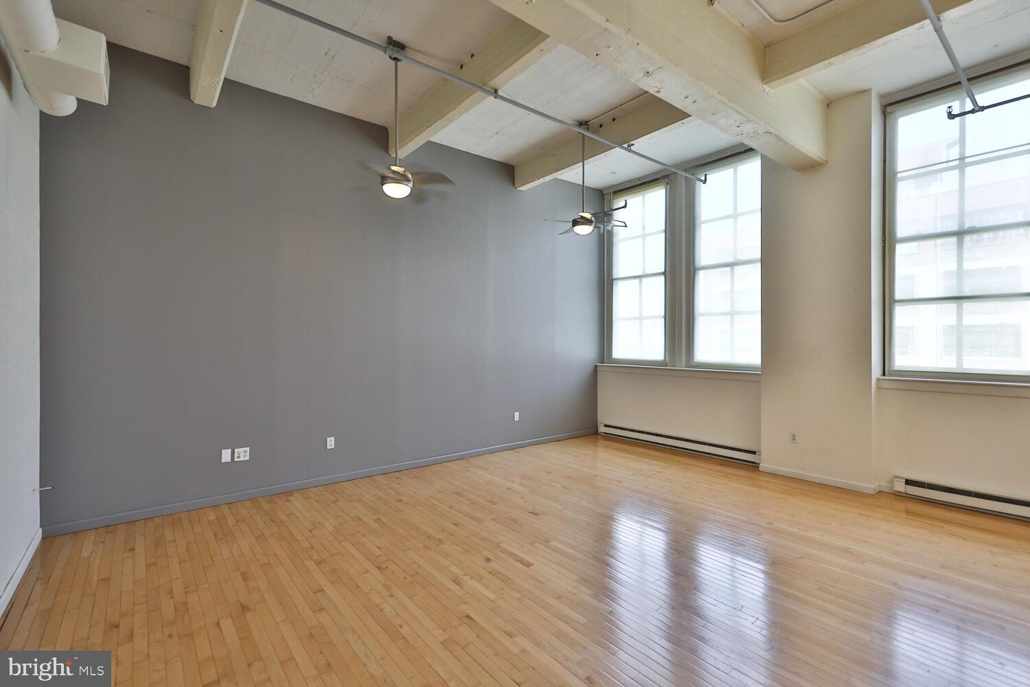 1238 Callowhill St #403