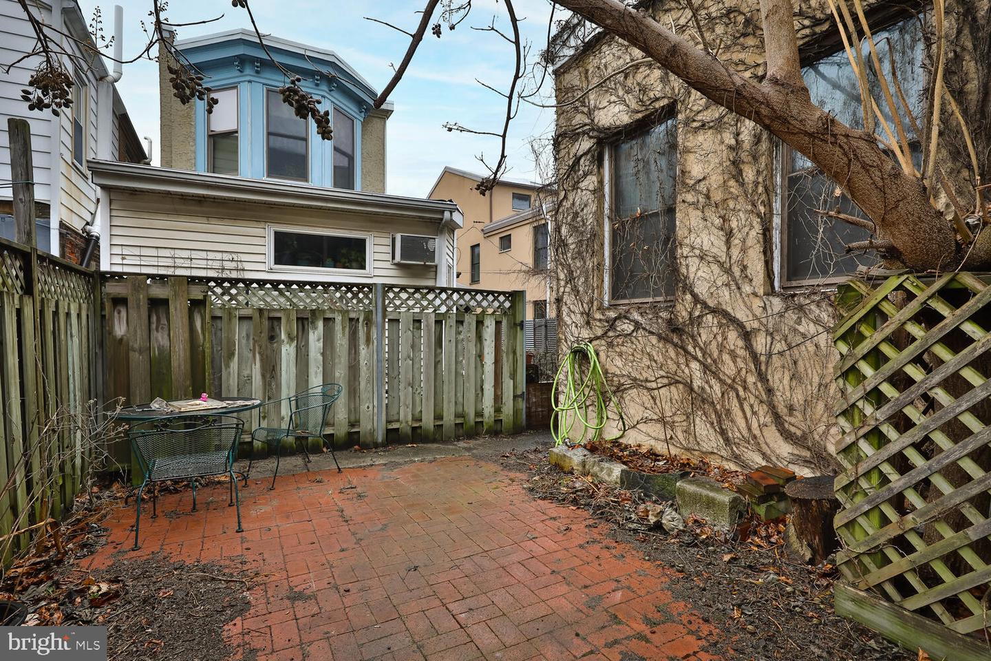 1550 E Montgomery Ave #2