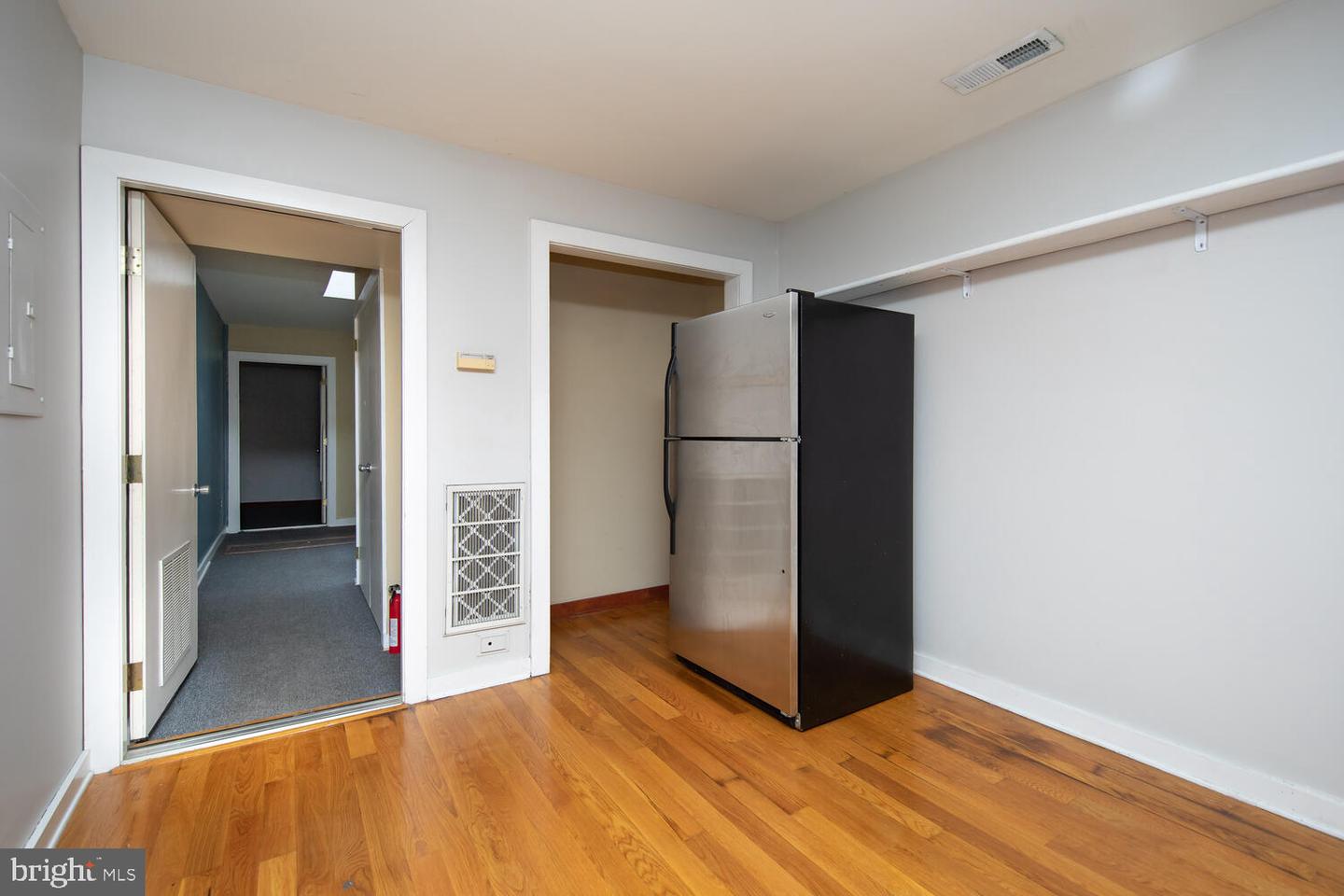 1550 E Montgomery Ave #2