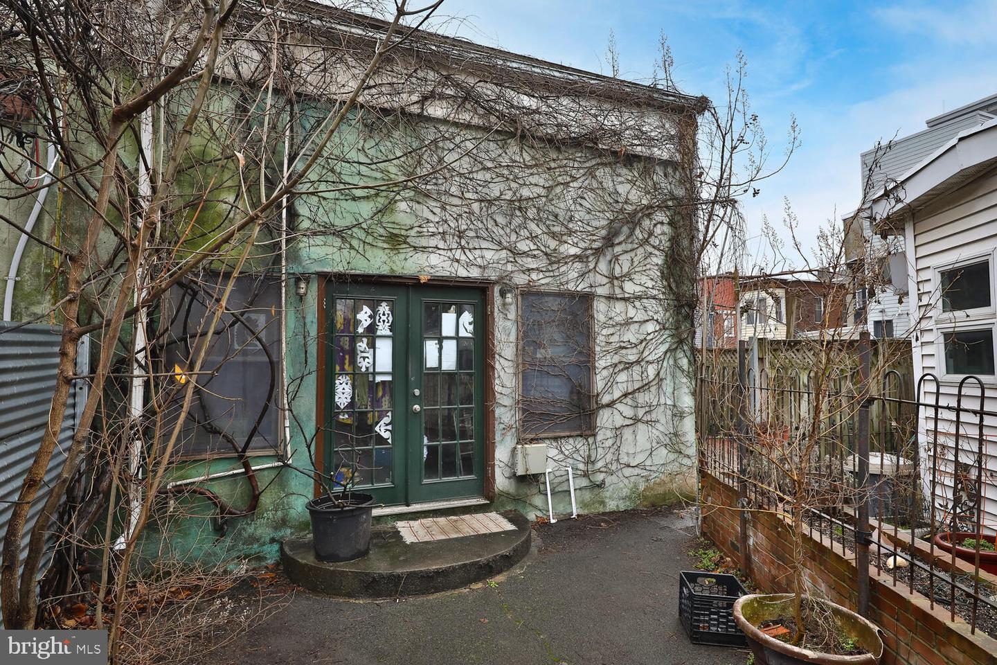 1550 E Montgomery Ave #2