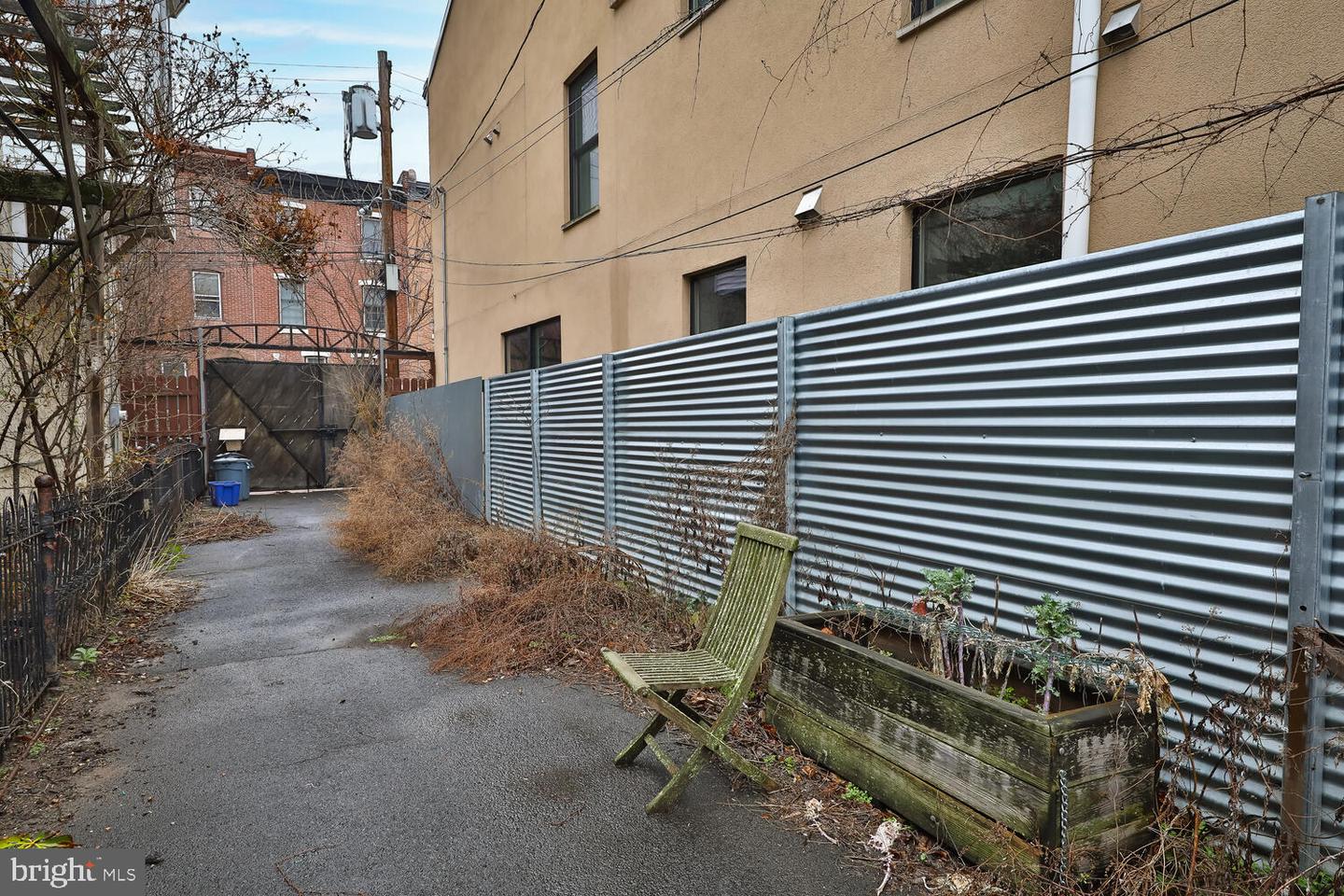 1550 E Montgomery Ave #2