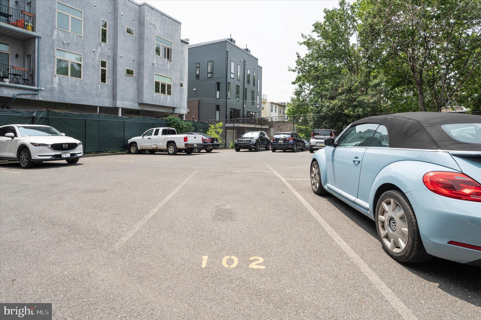 1201-15 Fitzwater St #102