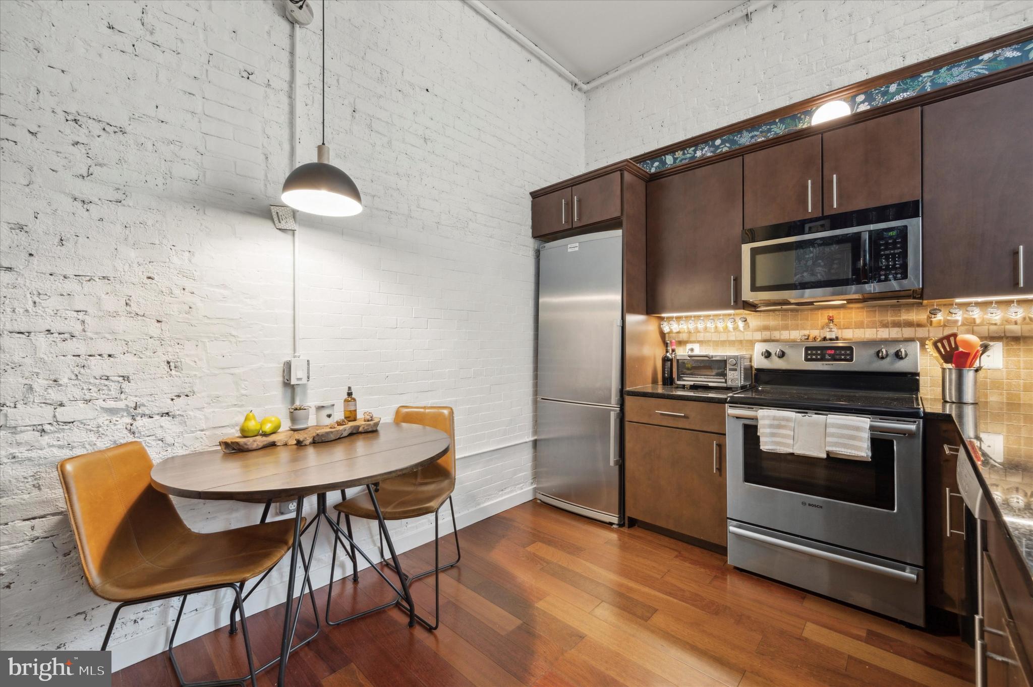 1201-15 Fitzwater St #102