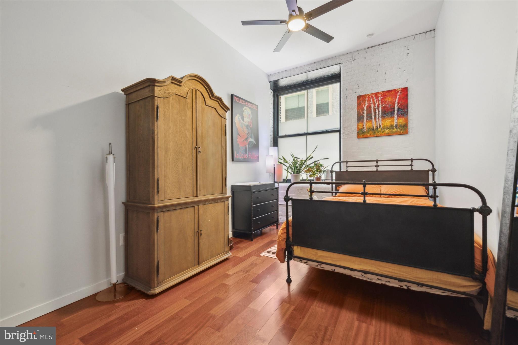 1201-15 Fitzwater St #102