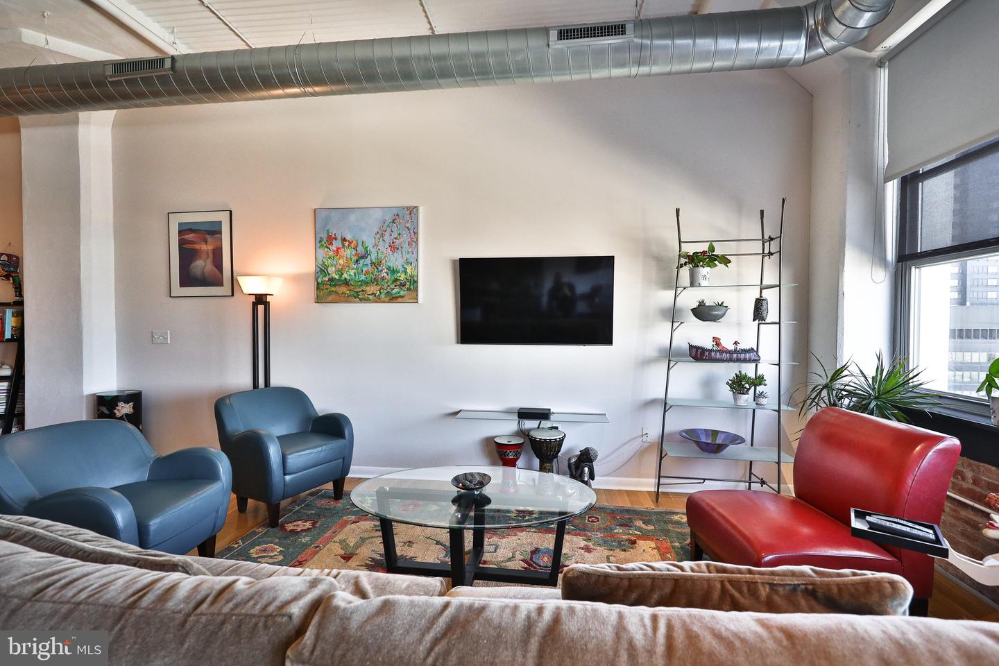 2200 Arch St #715