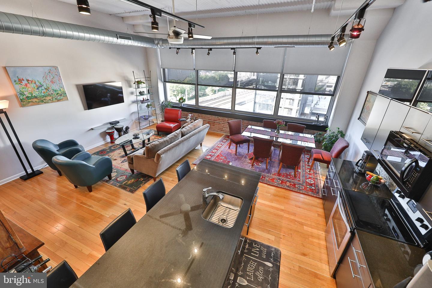 2200 Arch St #715