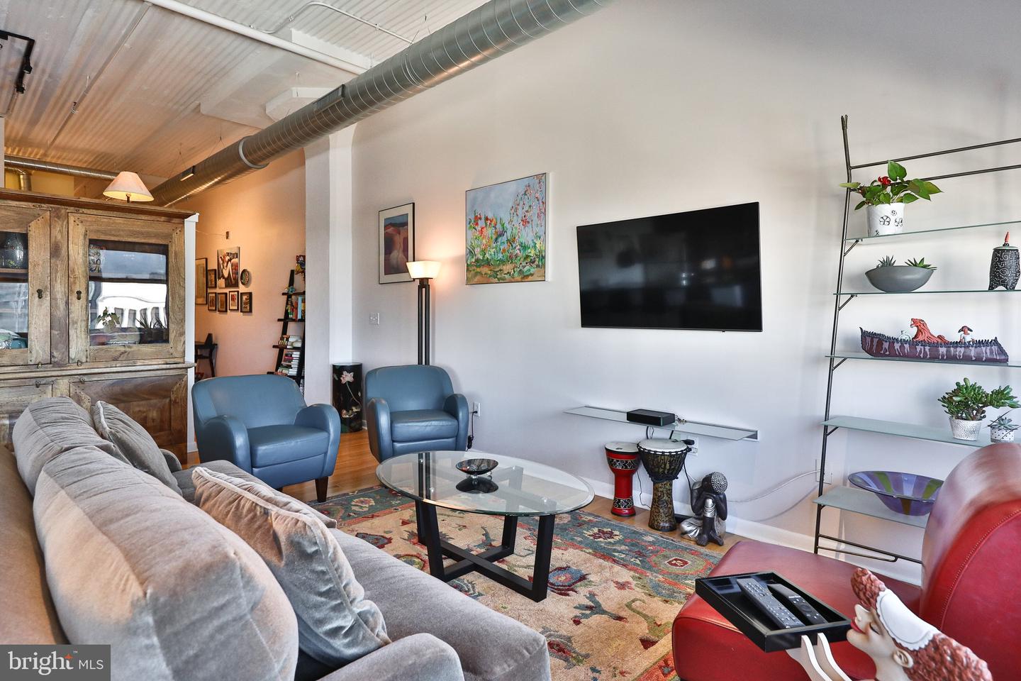 2200 Arch St #715