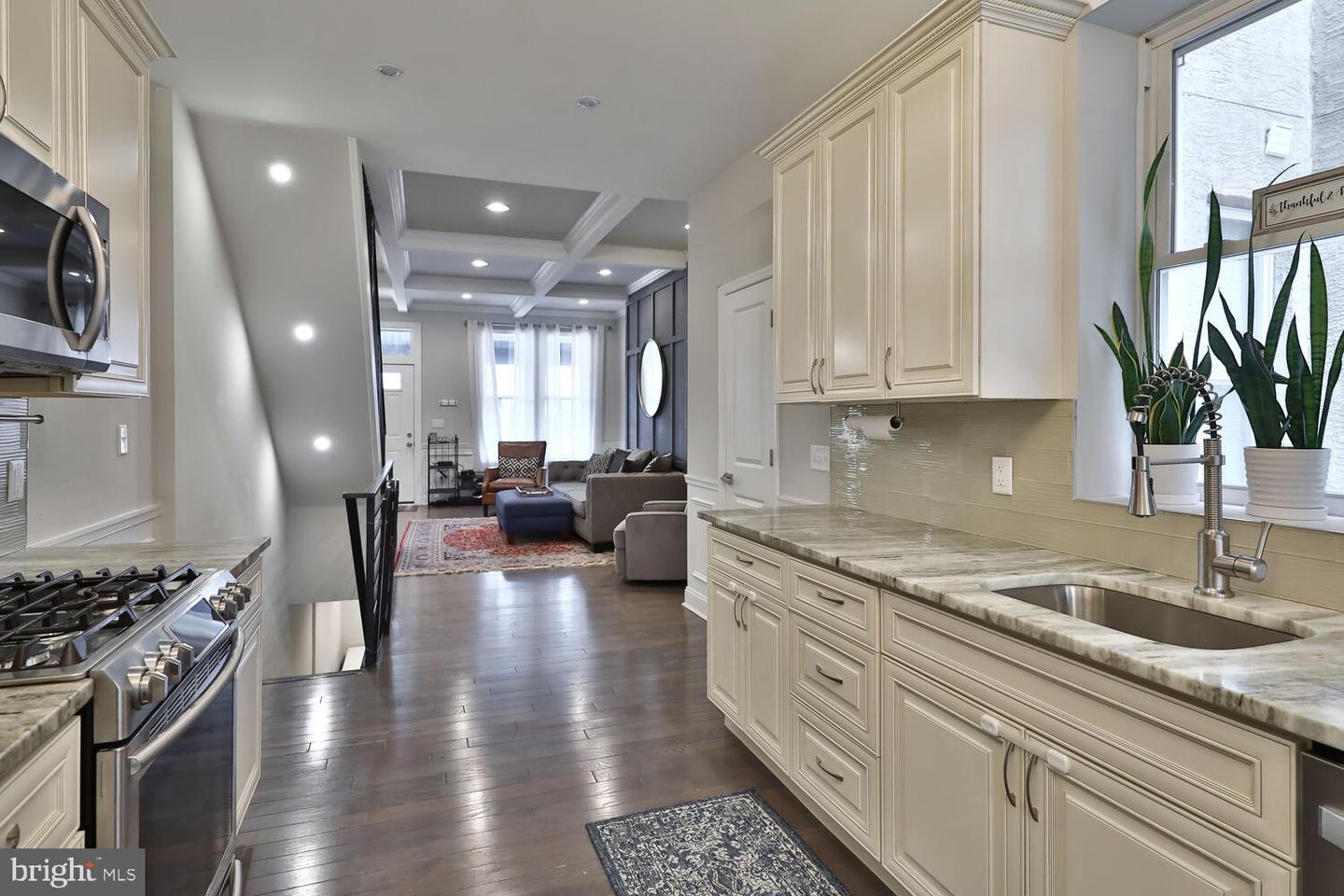 3130 W Montgomery Ave