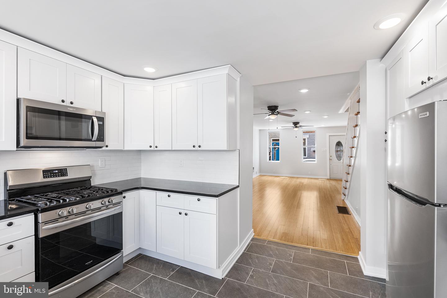 313 Durfor St