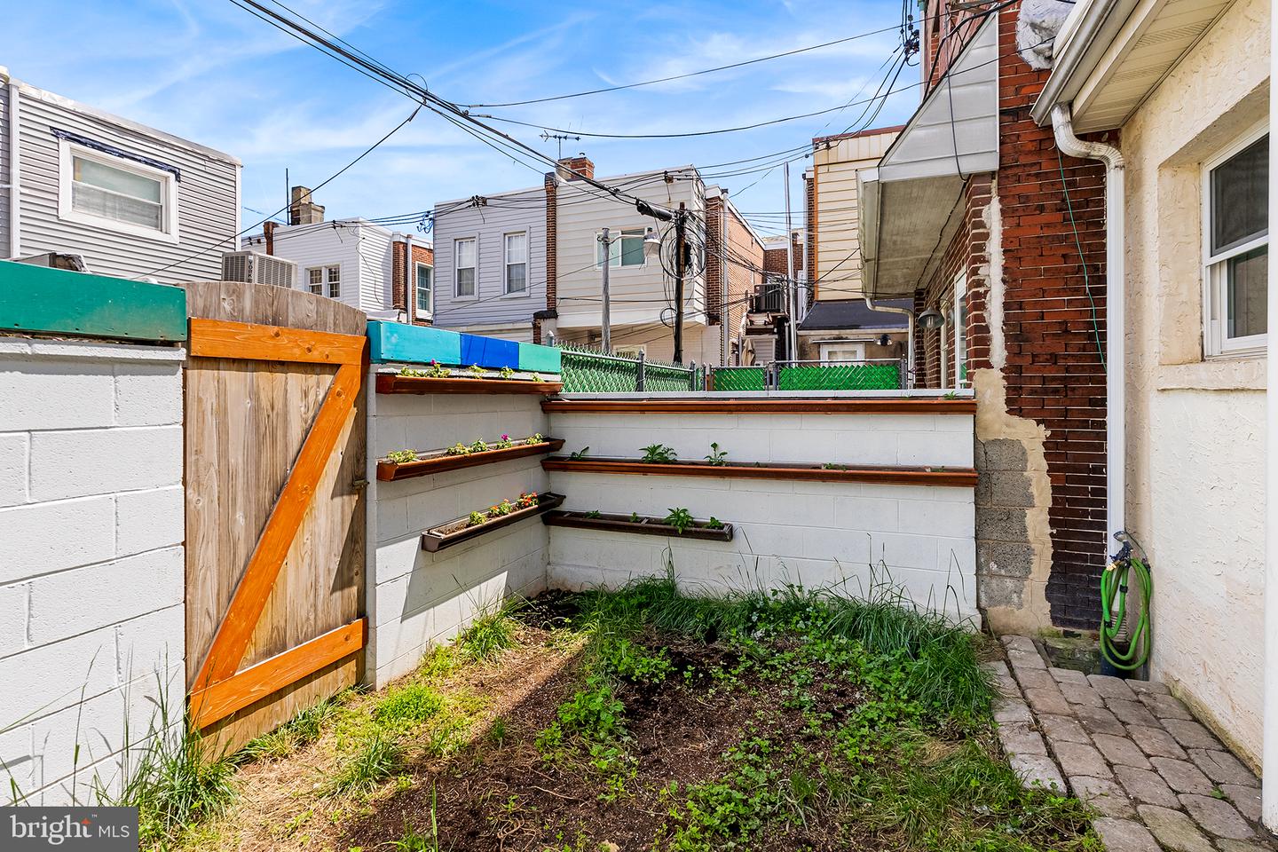 313 Durfor St
