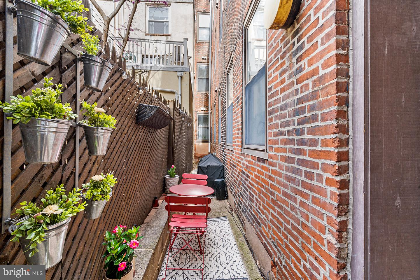 746 E Passyunk Ave #B