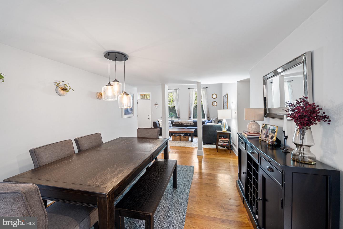 746 E Passyunk Ave #B