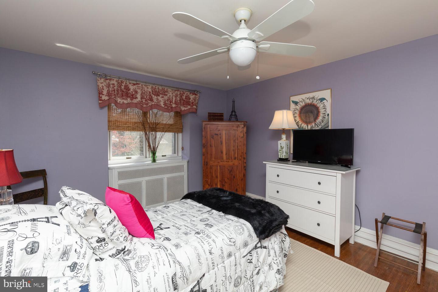 3457 Midvale Ave