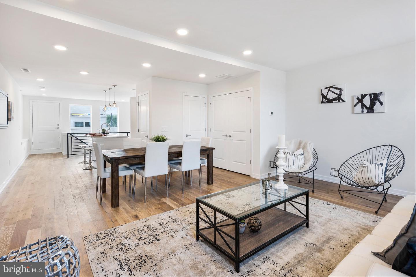 2529-35 Frankford Ave #8