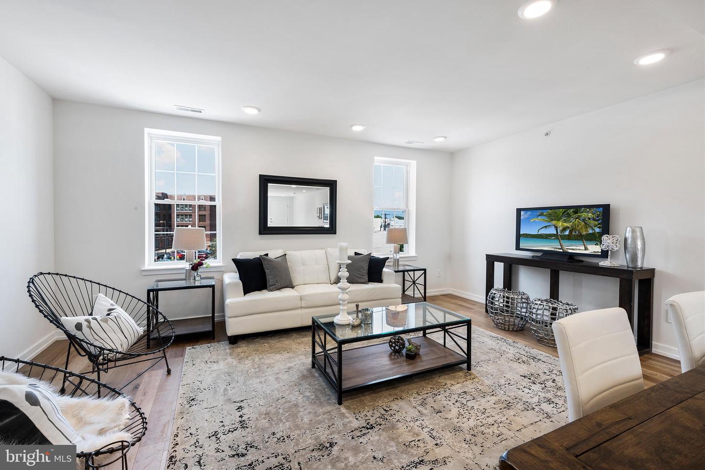 2529-35 Frankford Ave #8