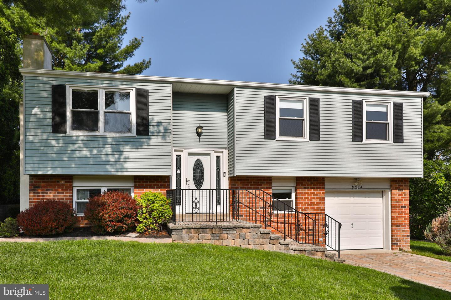 8664 Belfry Dr