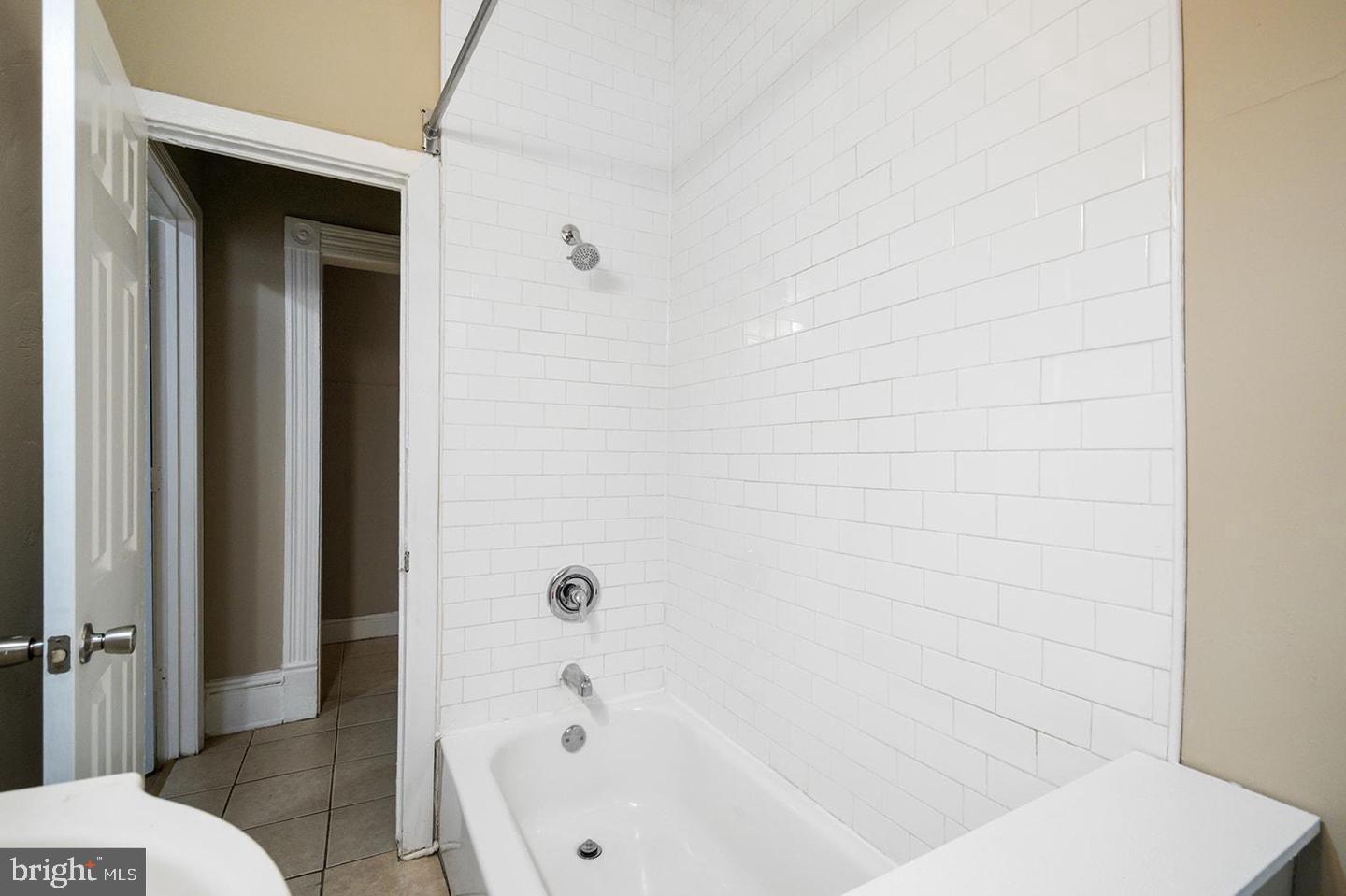 619 E Chelten Ave #1