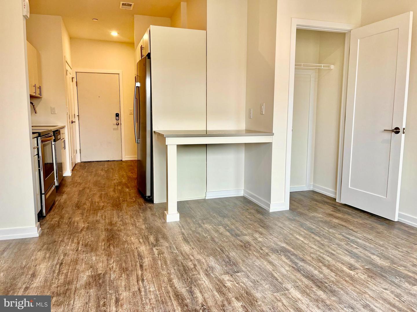 2077 Ridge Ave #1207