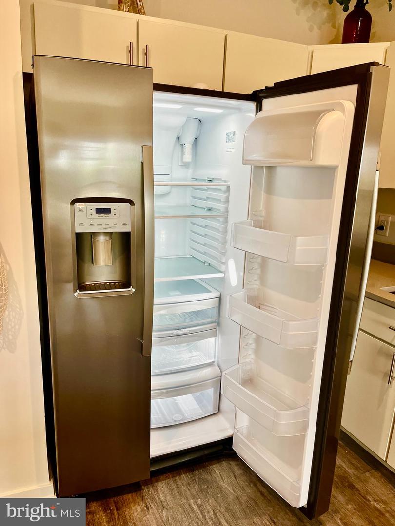 2077 Ridge Ave #1207