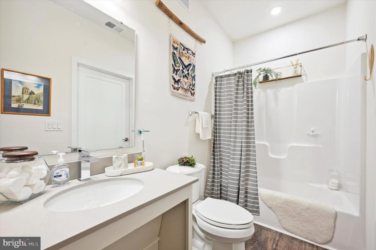 2077 Ridge Ave #1207