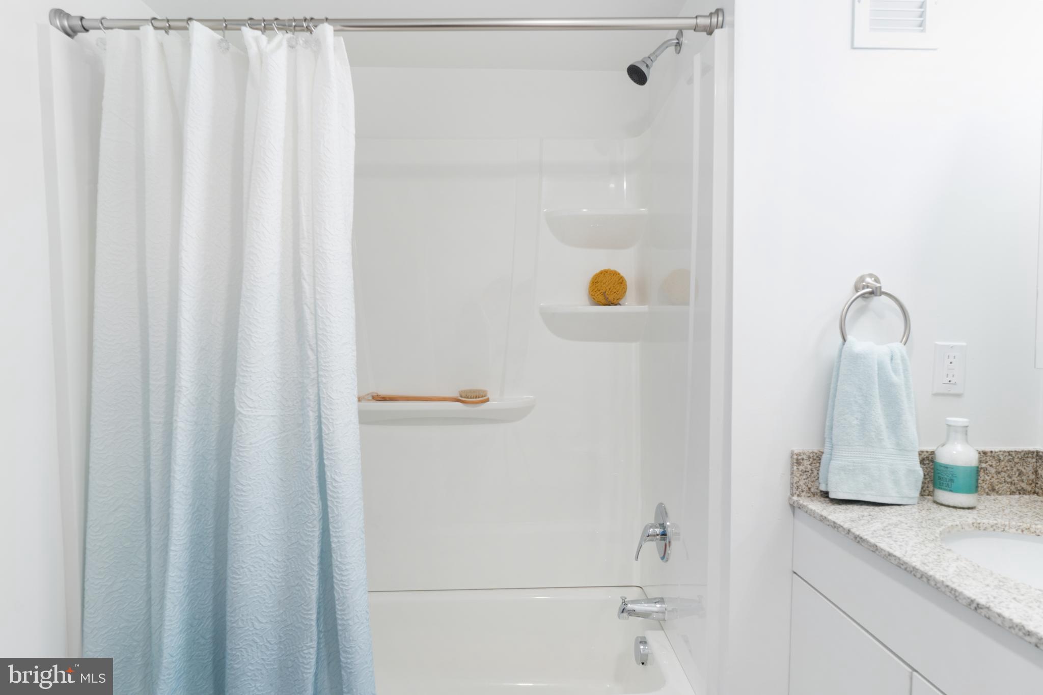 3400-8 J St #115