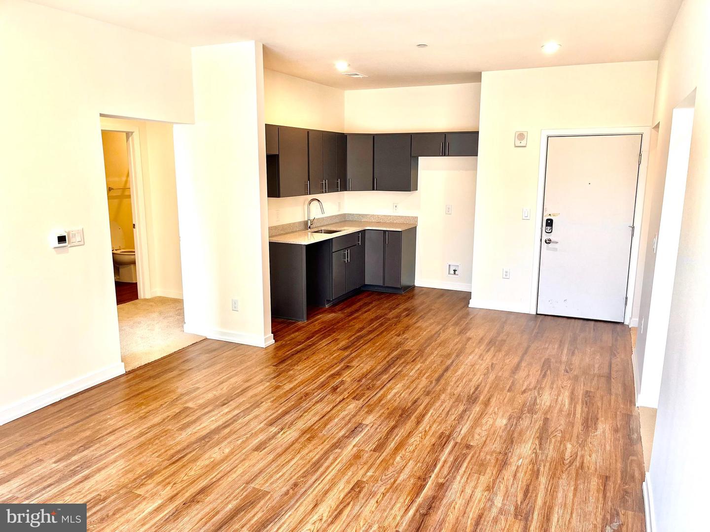 2077 Ridge Ave #1406