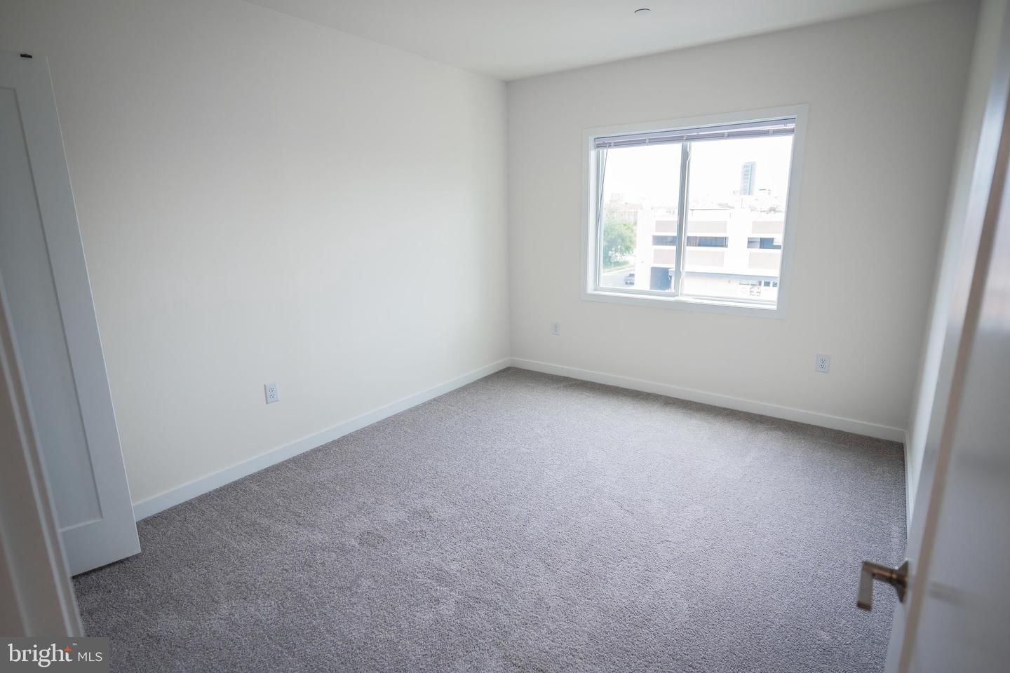 2077 Ridge Ave #1406