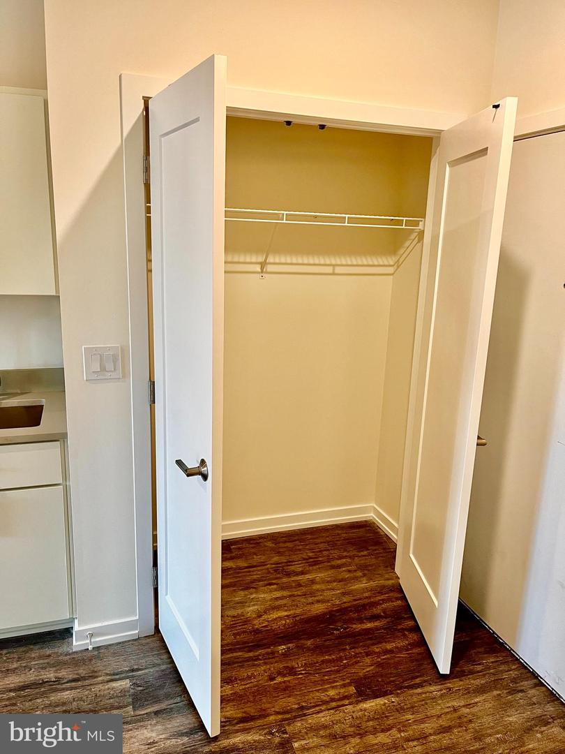 2077 Ridge Ave #1204