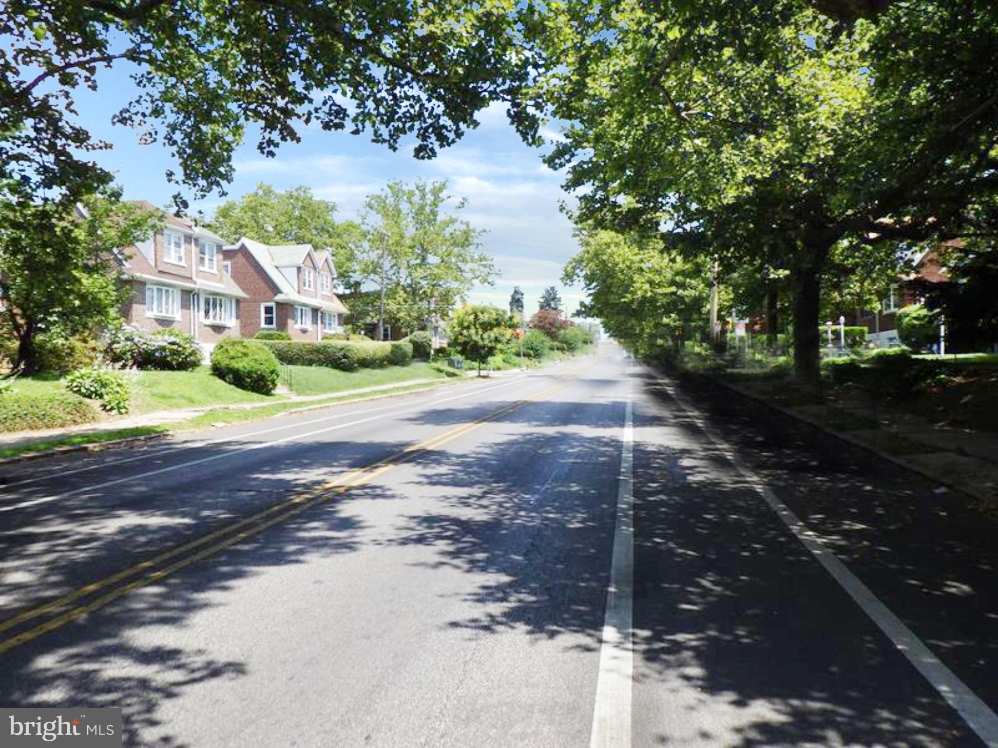 1512 E Washington Ln