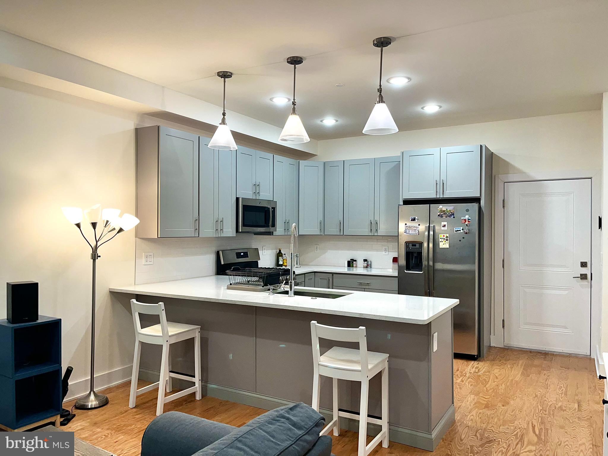 512 W Montgomery Ave #1