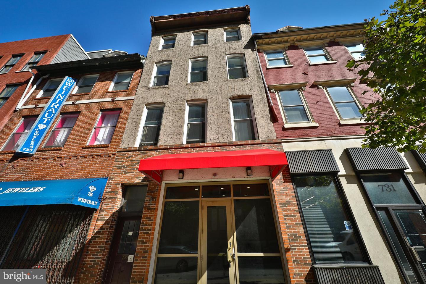 733 Walnut St