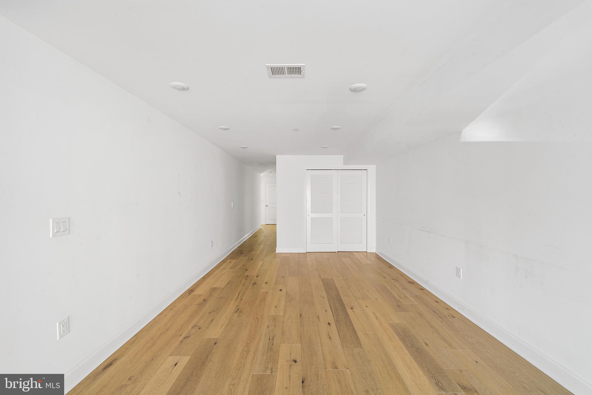 1316 N Franklin St #3