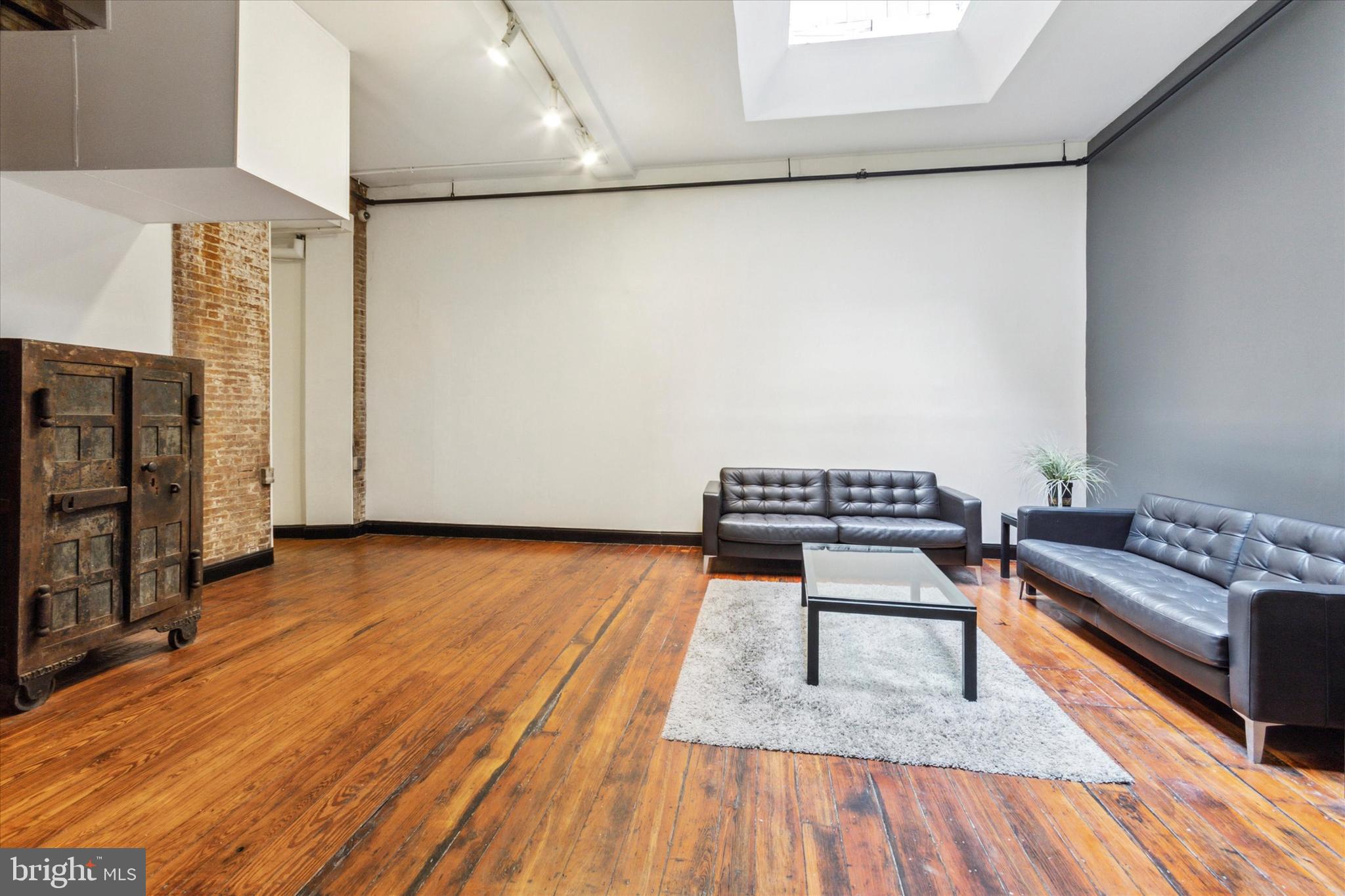 36 S Strawberry St #47