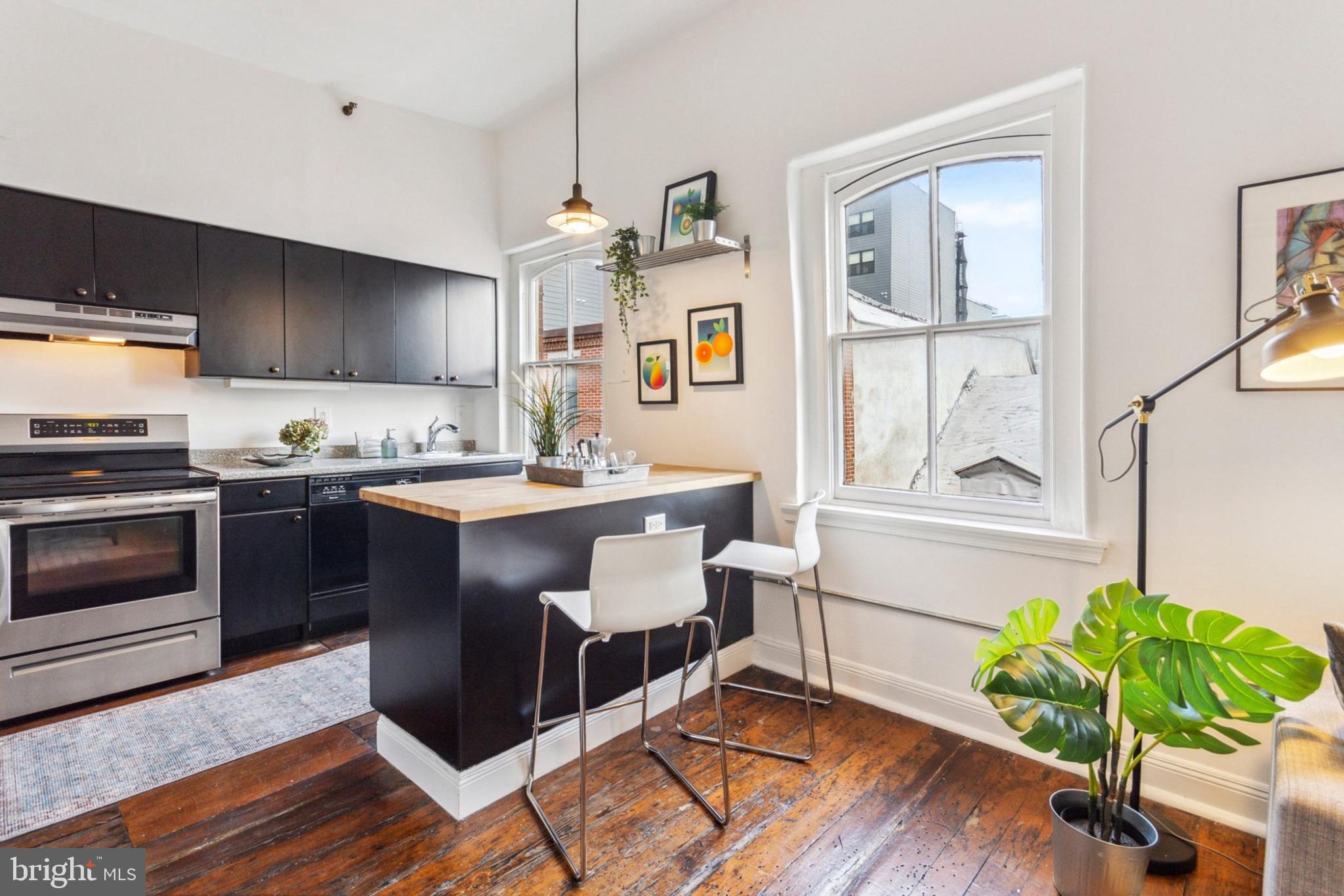 36 S Strawberry St #47