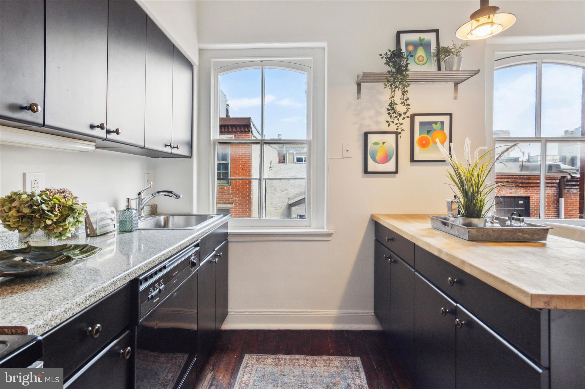 36 S Strawberry St #47