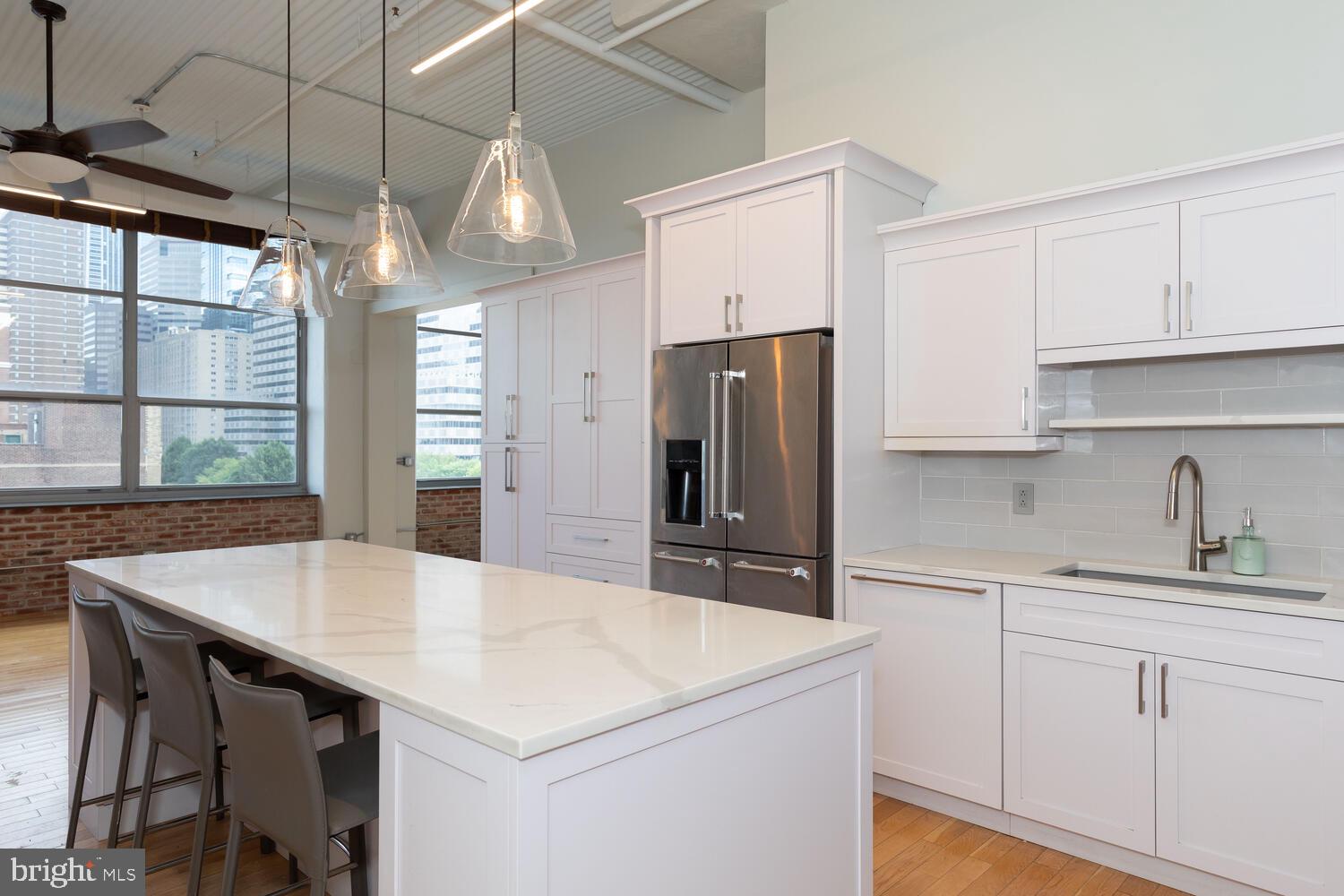 2200-28 Arch St #506+507