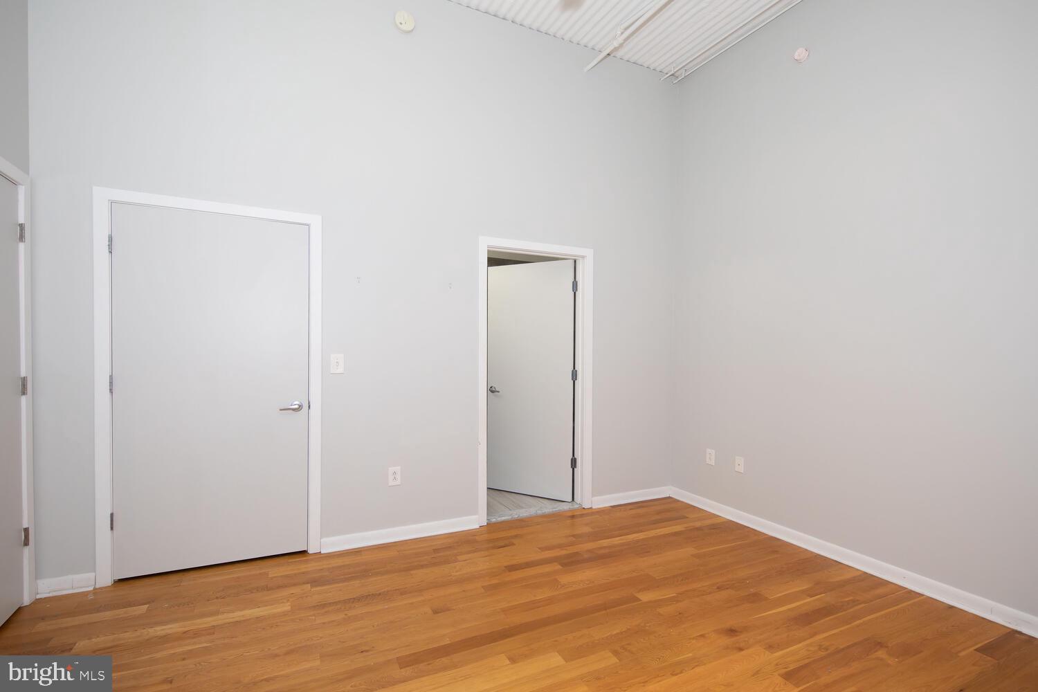 2200-28 Arch St #506+507