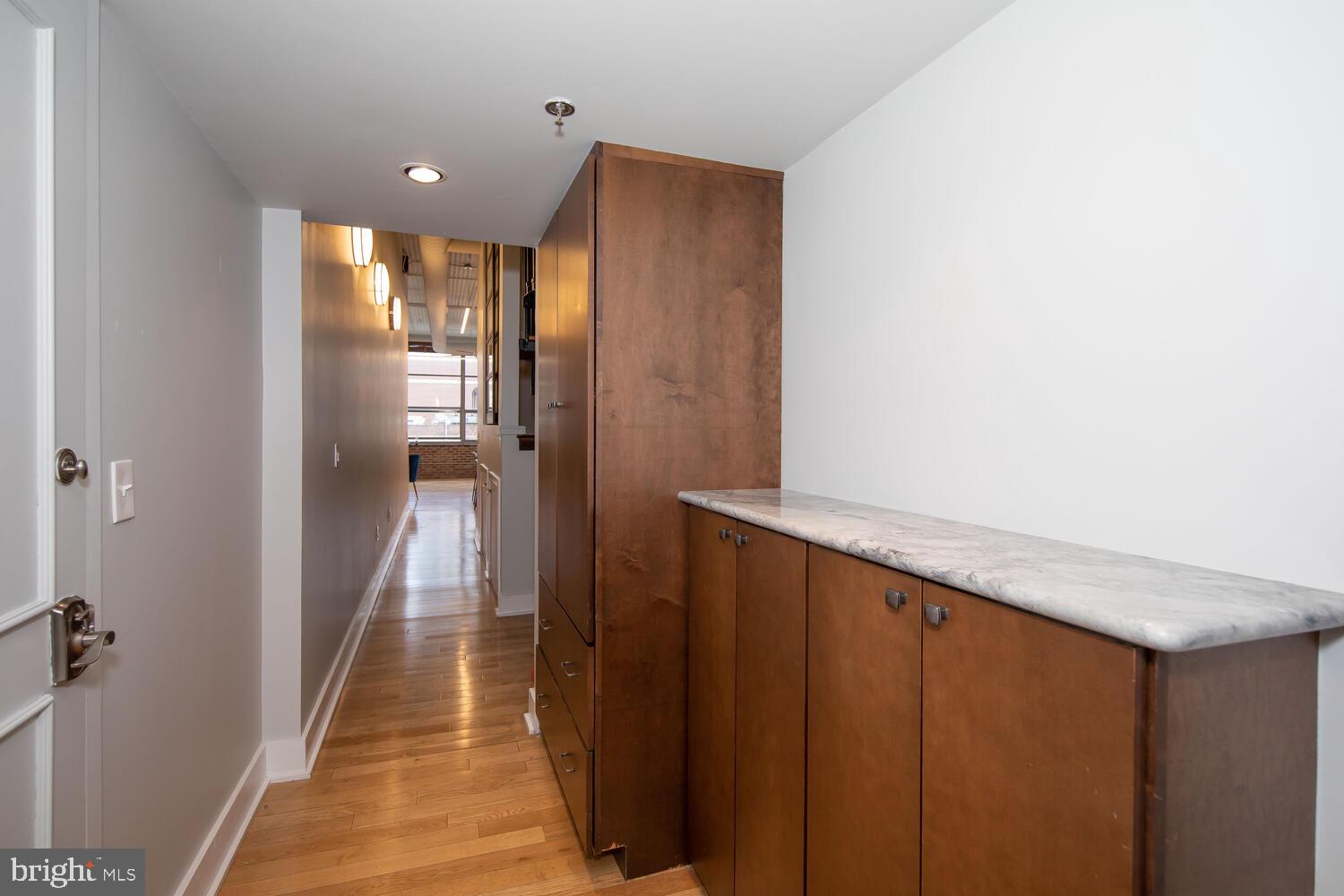 2200-28 Arch St #506+507