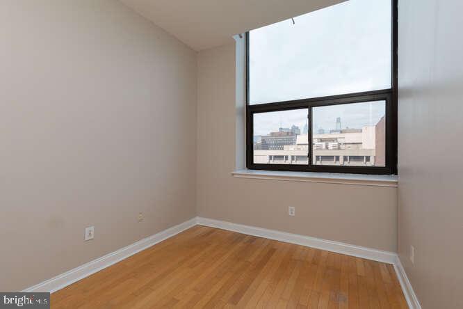 315 Arch St #408