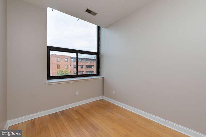 315 Arch St #408