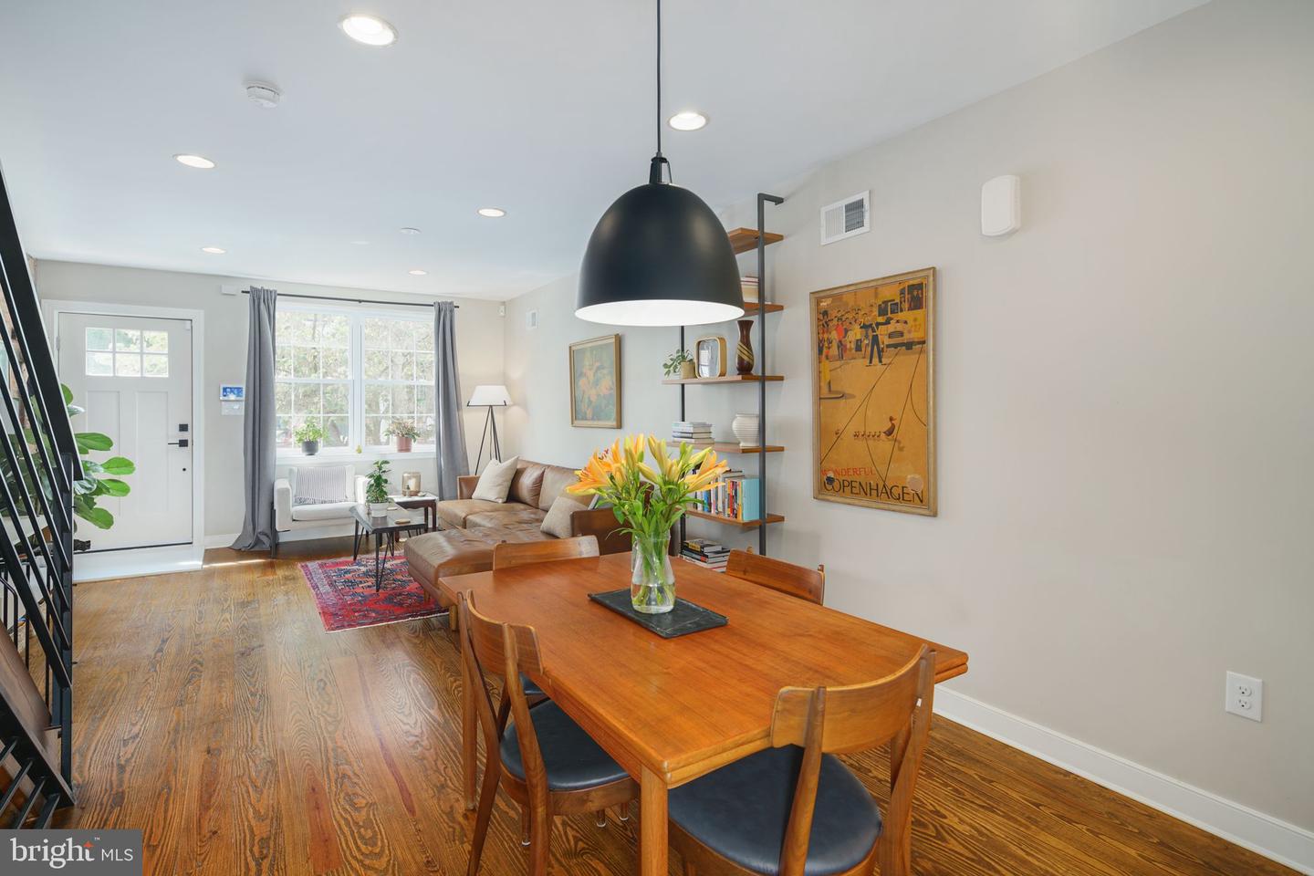 1937 Titan St