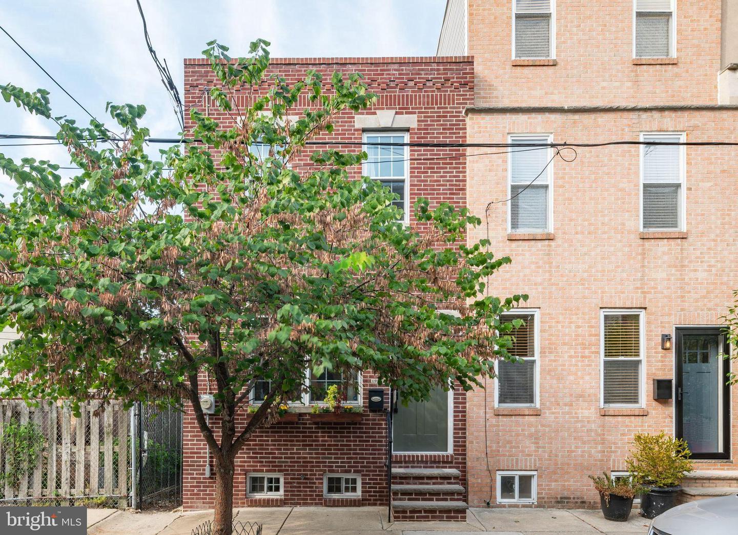 1937 Titan St