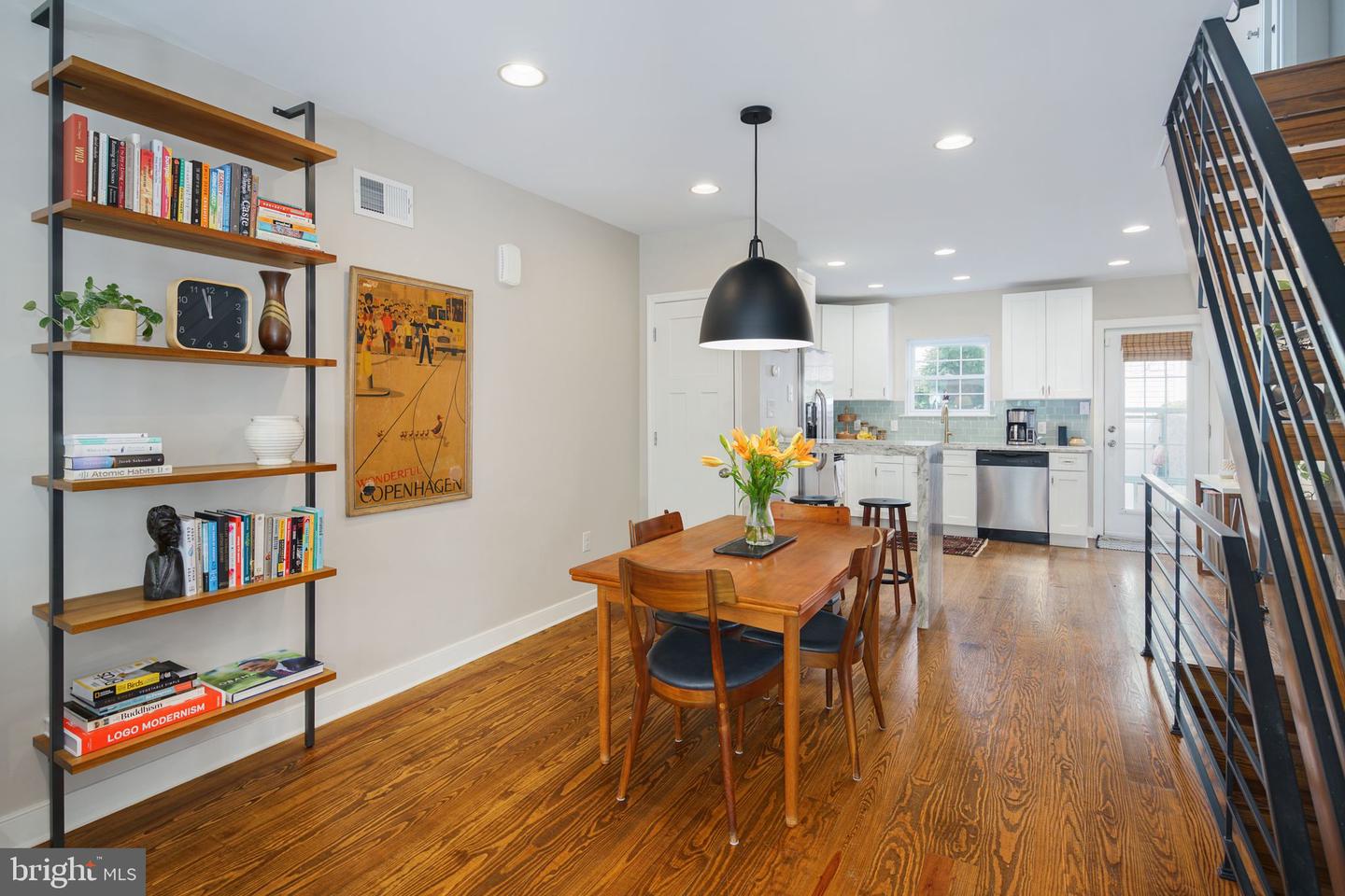 1937 Titan St