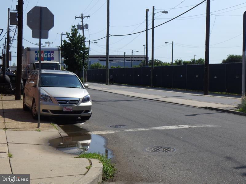 901 N Penn St #P1504