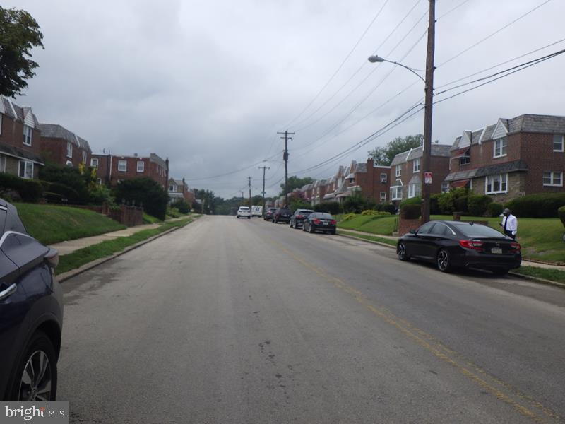 8507 Mansfield Ave