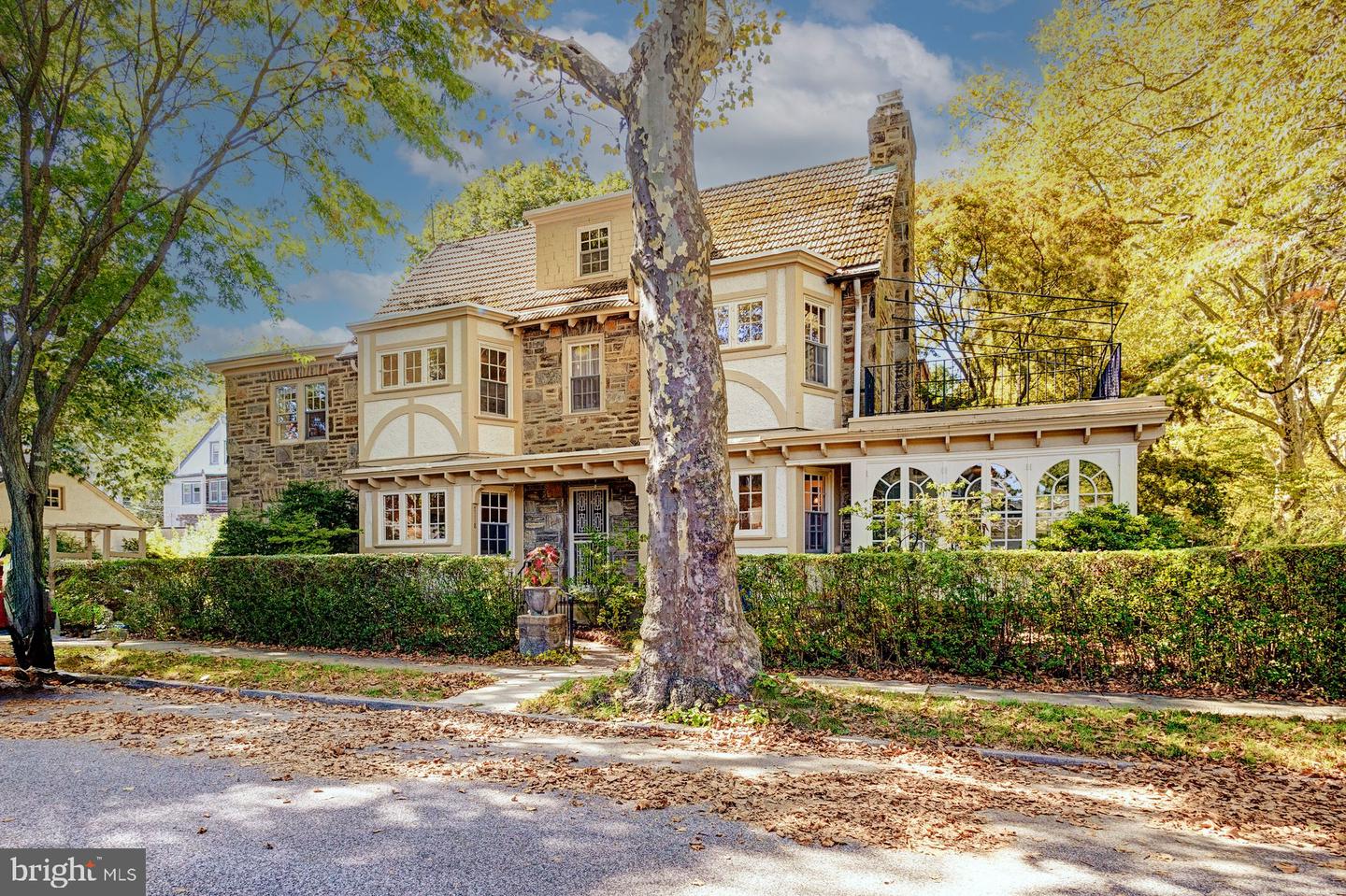 7118 Lincoln Dr